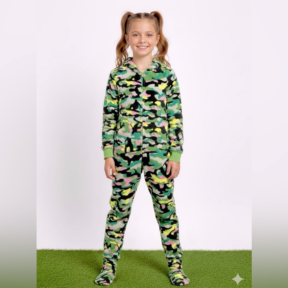 Girls camouflage footsie pajama onesie